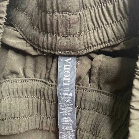 Vuori Women's Dash Short - Picture 5 of 5